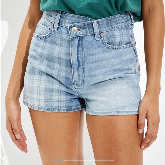 American Eagle Outfitters Pants - American Eagle Highest waist Mom crossover shorts